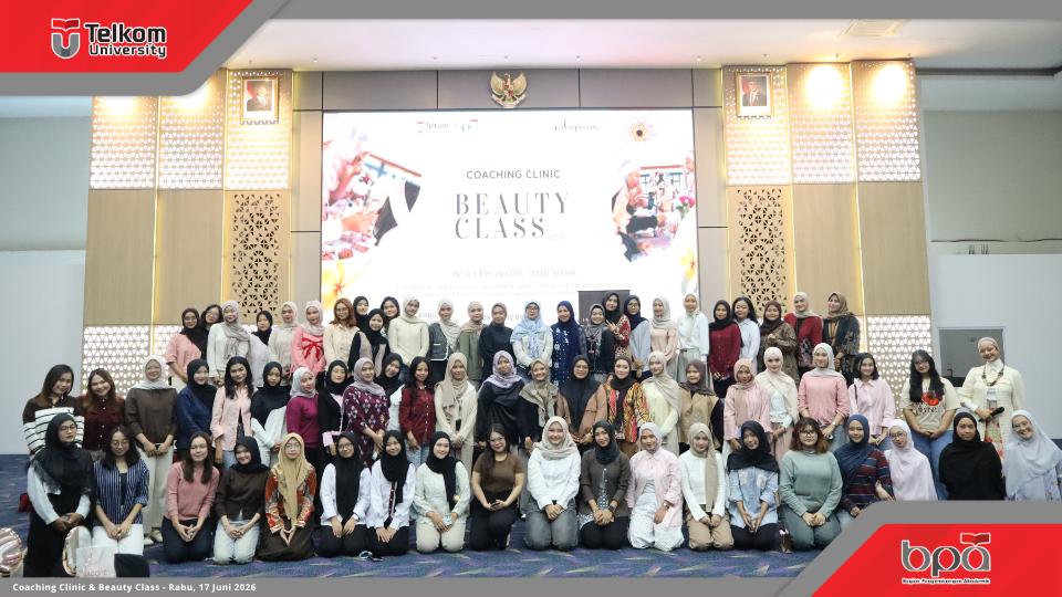 Peserta seminar beautypreneurship kewirausahaan Coaching Clinic Beauty Class BPA Telkom University bersama Instaperfect dan Makeupuccino di Aula FIT Lantai 4, 17 Juni 2026